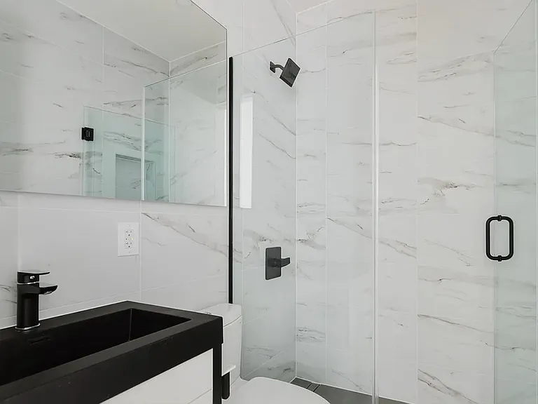 250 Union Ave #2B — Photo 10