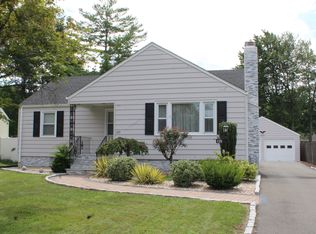125 Dowd St, Newington, CT 06111