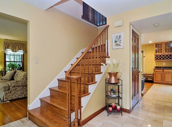 4th image of 2709 Kingston Dr