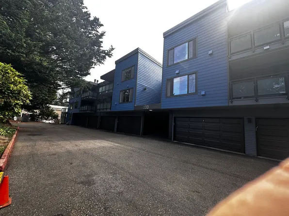 233 SW 154th St, Burien, WA