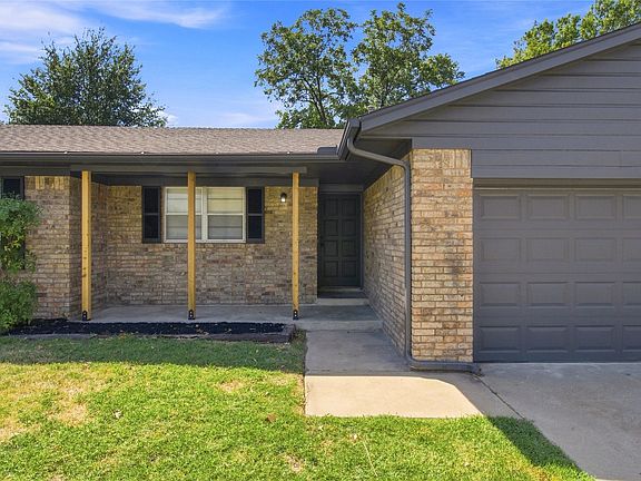 3rd image of 3008 S Elm Ave