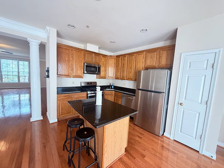 225 Deer Meadow Ln — Photo 3