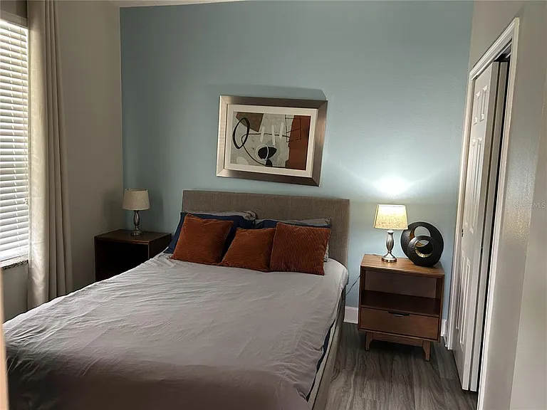 1421 Retreat Cir — Photo 9