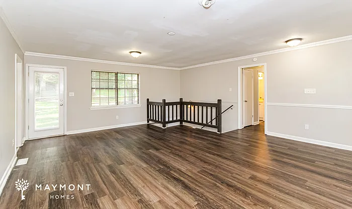 3 bed, 2.0 bath, 1968 sqft, $1,945 — Photo 4