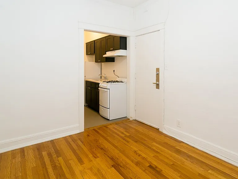 5528-5532 S. Everett Avenue — Photo 19