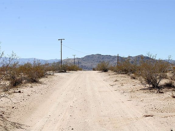 3rd image of 22999 Sunny Vista Rd