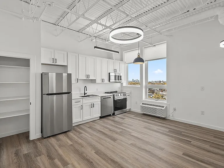 Viewpoint 41 Lofts — Photo 24