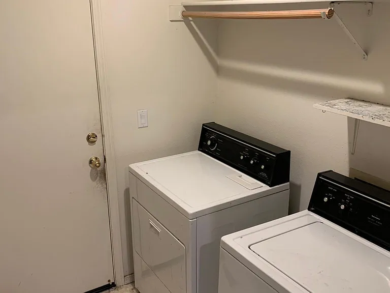 5850 Blue Horizon Dr — Photo 2