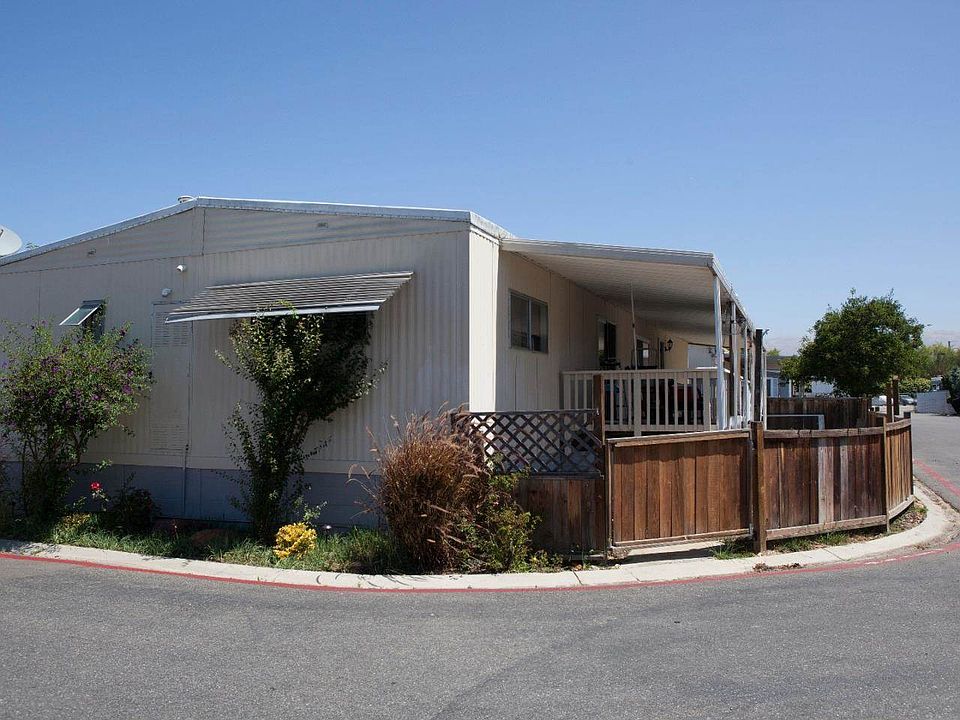 1st image of 571 Hermitage Dr #571