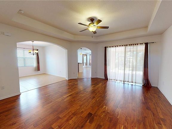 4th image of 8522 Eagle Brook Dr
