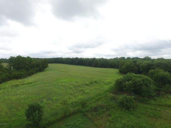 4th image of 3814 Old Clark Station Rd