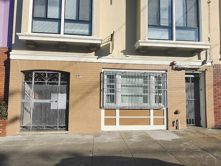 558 21st Ave — Photo 24