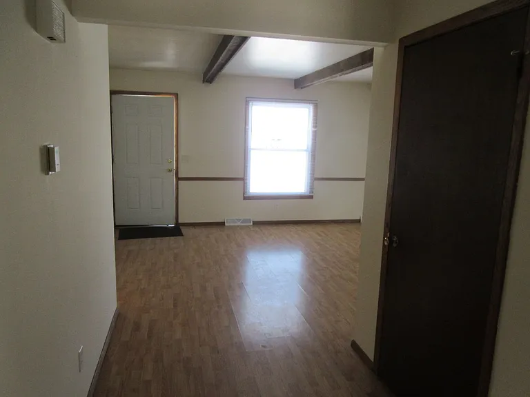 132-134 S Wright Rd — Photo 10