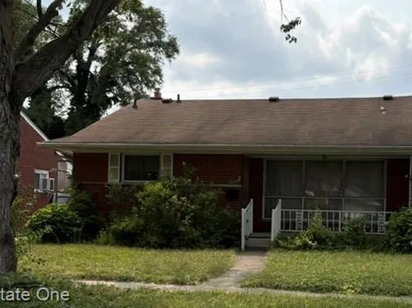 8355 Winston Ln, Dearborn Heights, MI 48127