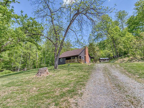 3rd image of 231 Opus Ln