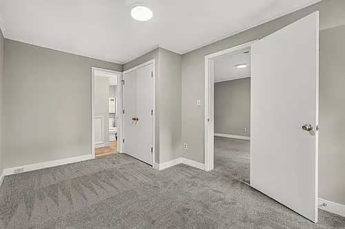 243 E 2nd St #5 Photo 1