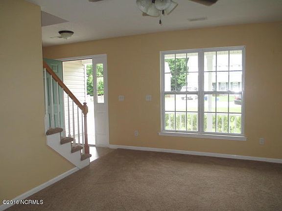 2nd image of 3021 Oakwood Dr