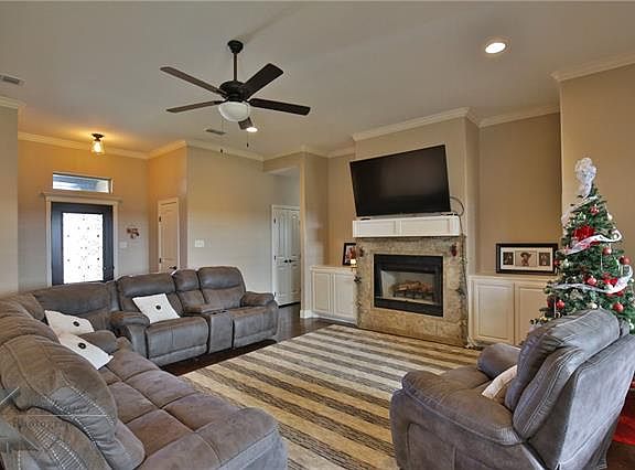 4th image of 2341 Homestead Pl