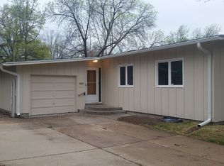 5529 SW 19th St, Topeka, KS 66604