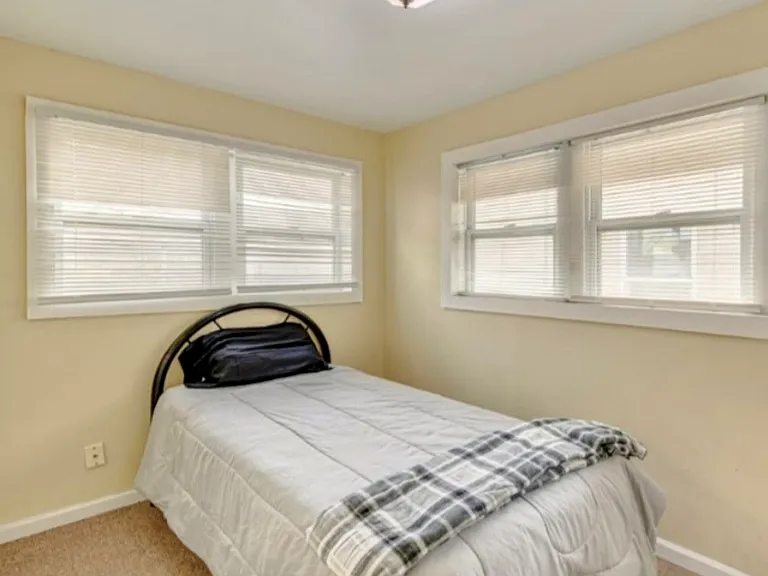 1449 Montcalm St — Photo 10