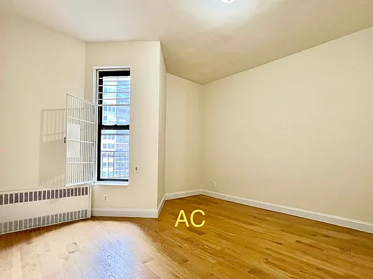 Rented by Compass | media 12