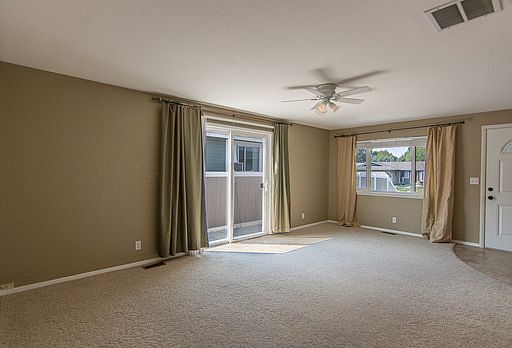 4th image of 5892 N Ensign Ave