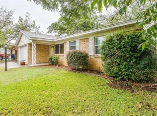 237 NE Murphy Rd, Burleson, TX 76028