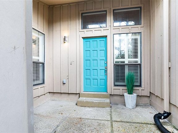 4th image of 105 Catalpa Ln Unit 105