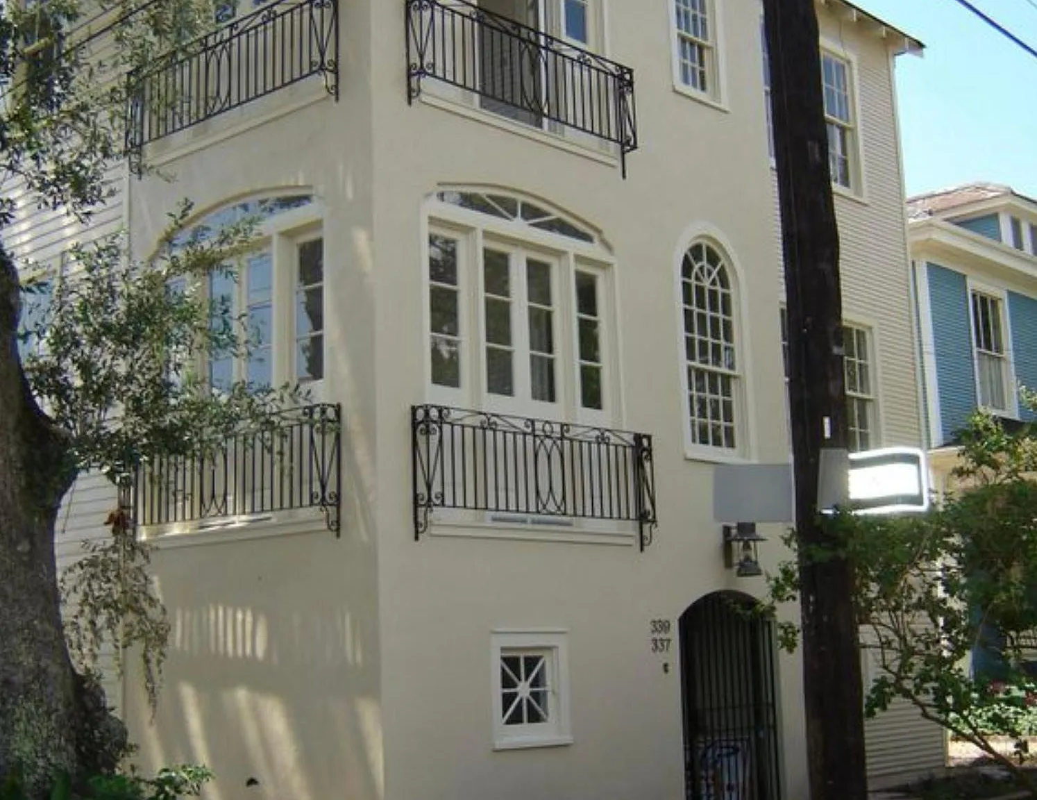 2 bed, 1350 sqft, $2,200 — Photo 1