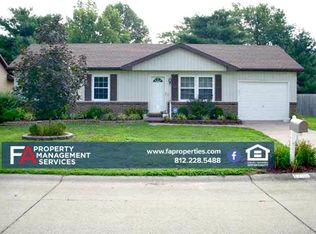 1738 Bonnie View Dr, Evansville, IN 47715