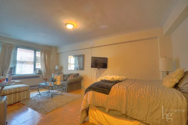 Rented by Hecht Group | media 4