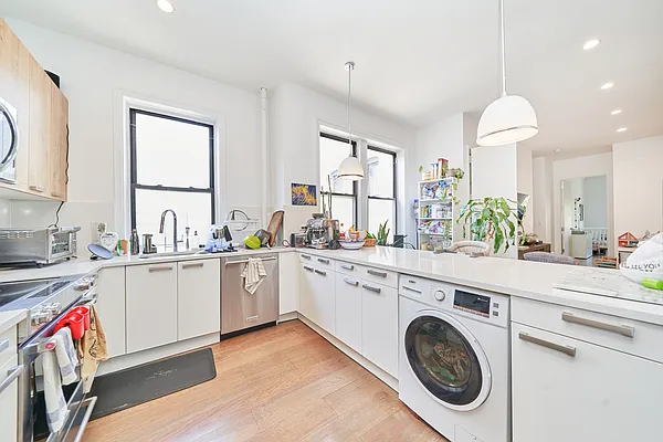 Rented by Living New York | media 19