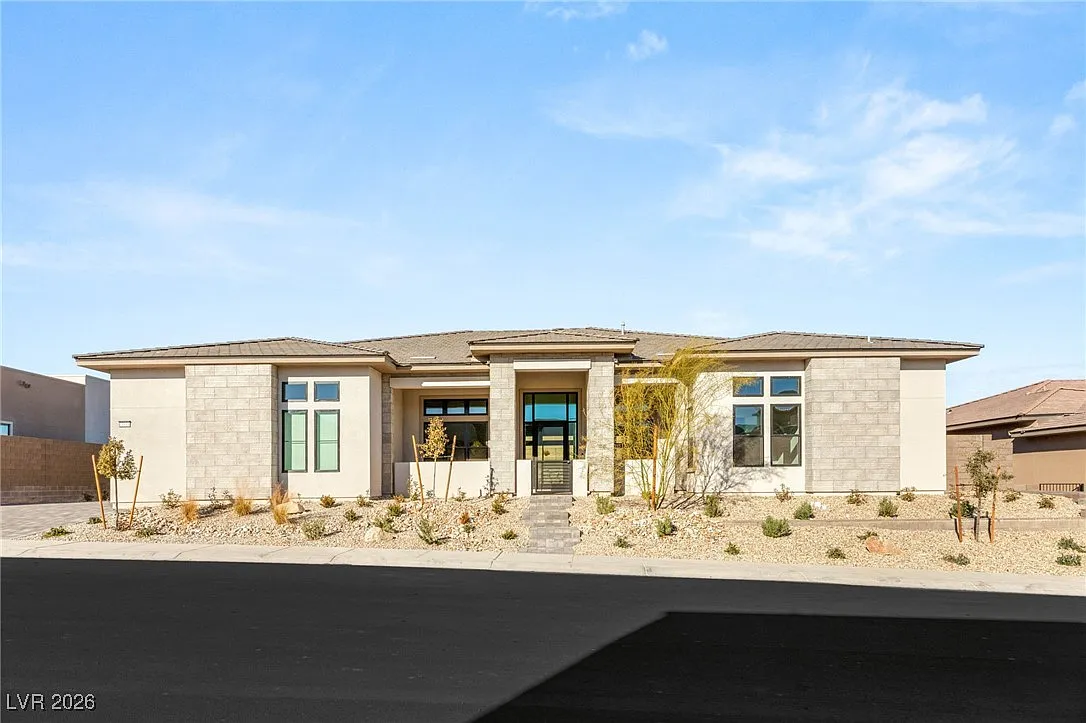 4 bed, 4.5 bath, 3966 sqft, $12,000 — Photo 2