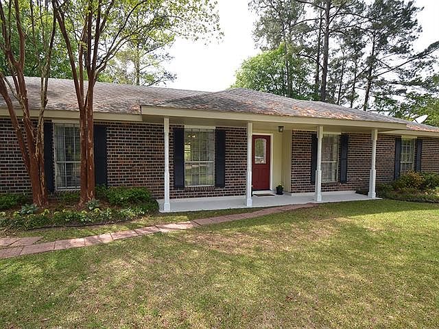 1st image of 70075 Cypress Dr