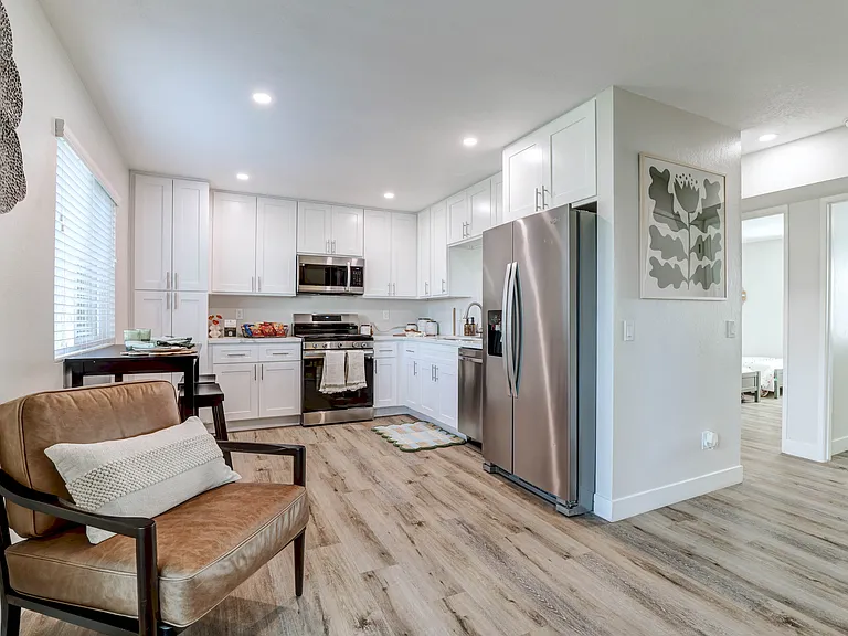 Stonewood Apartments Homes — Photo 8