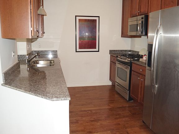 5th image of 1160 S Michigan Ave APT 2306