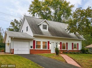 1009 S Ironwood Rd, Sterling, VA 20164