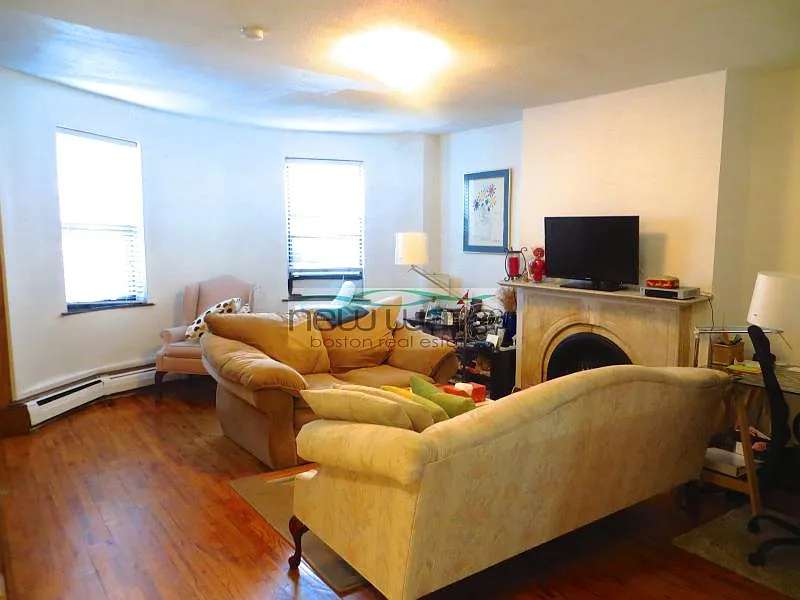 1 bed, 550 sqft, $3,000 — Photo 2