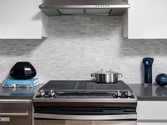 3rd image of 504 Myrtle Ave APT 7M