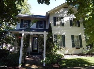 643 E Franklin St, Lanark, IL 61046