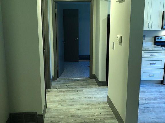 3rd image of 614 Englewood Ave APT 3