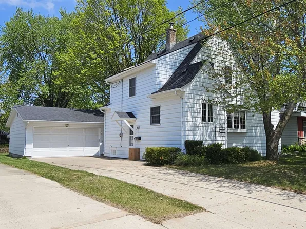 523 W 2nd St, Shawano, WI 54166