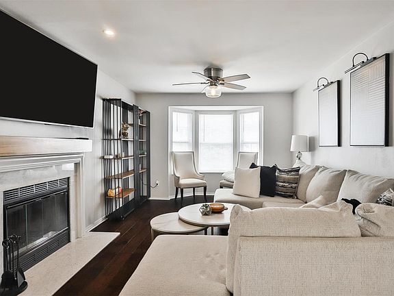 5th image of 1623 Whispering Creek Dr