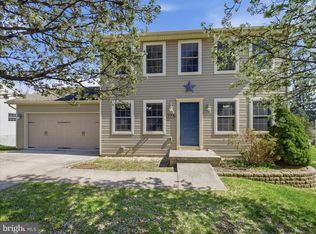205 Crown Ct, Waynesboro, PA