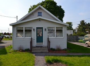 6 Valley Rd, Albany, NY 12205