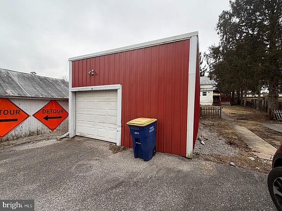 4th image of 120 S Landvale St