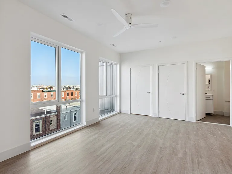 1221 E Fletcher St #208A — Photo 11