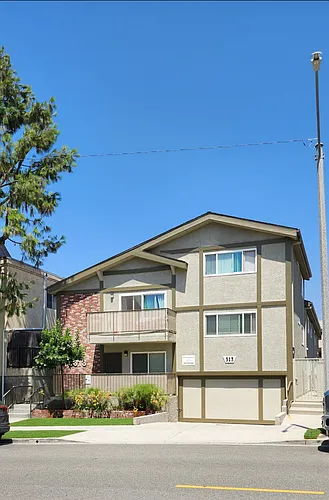 313 E Providencia Ave Photo 1