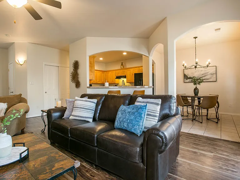 3432 Del Agua Ct NE — Photo 6