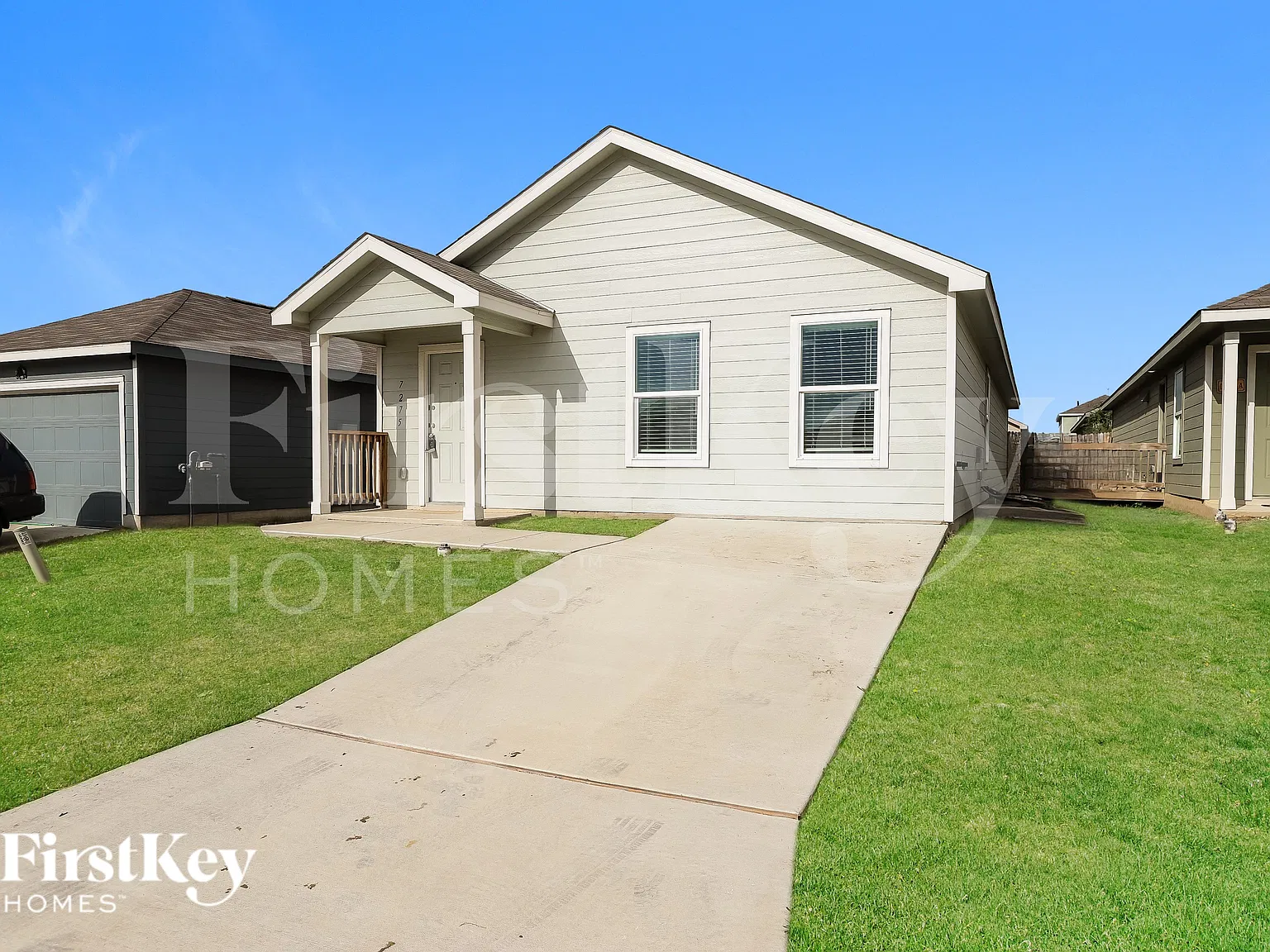 3 bed, 2.0 bath, 1880 sqft, $1,665 — Photo 2